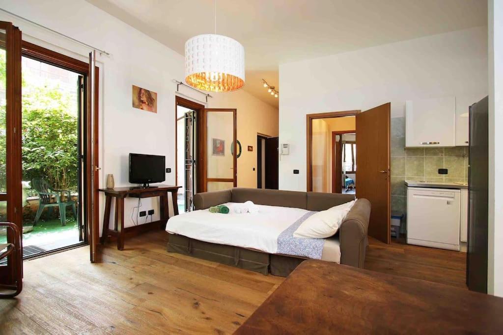 Appartamento Con Giardino Vicino A San Siro 米兰 外观 照片