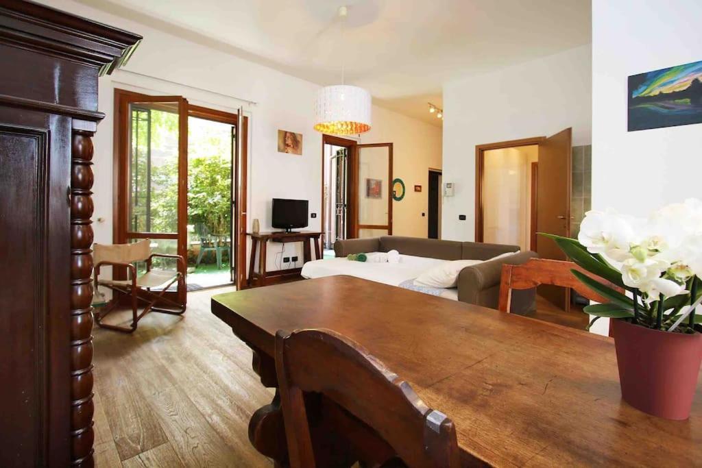 Appartamento Con Giardino Vicino A San Siro 米兰 外观 照片